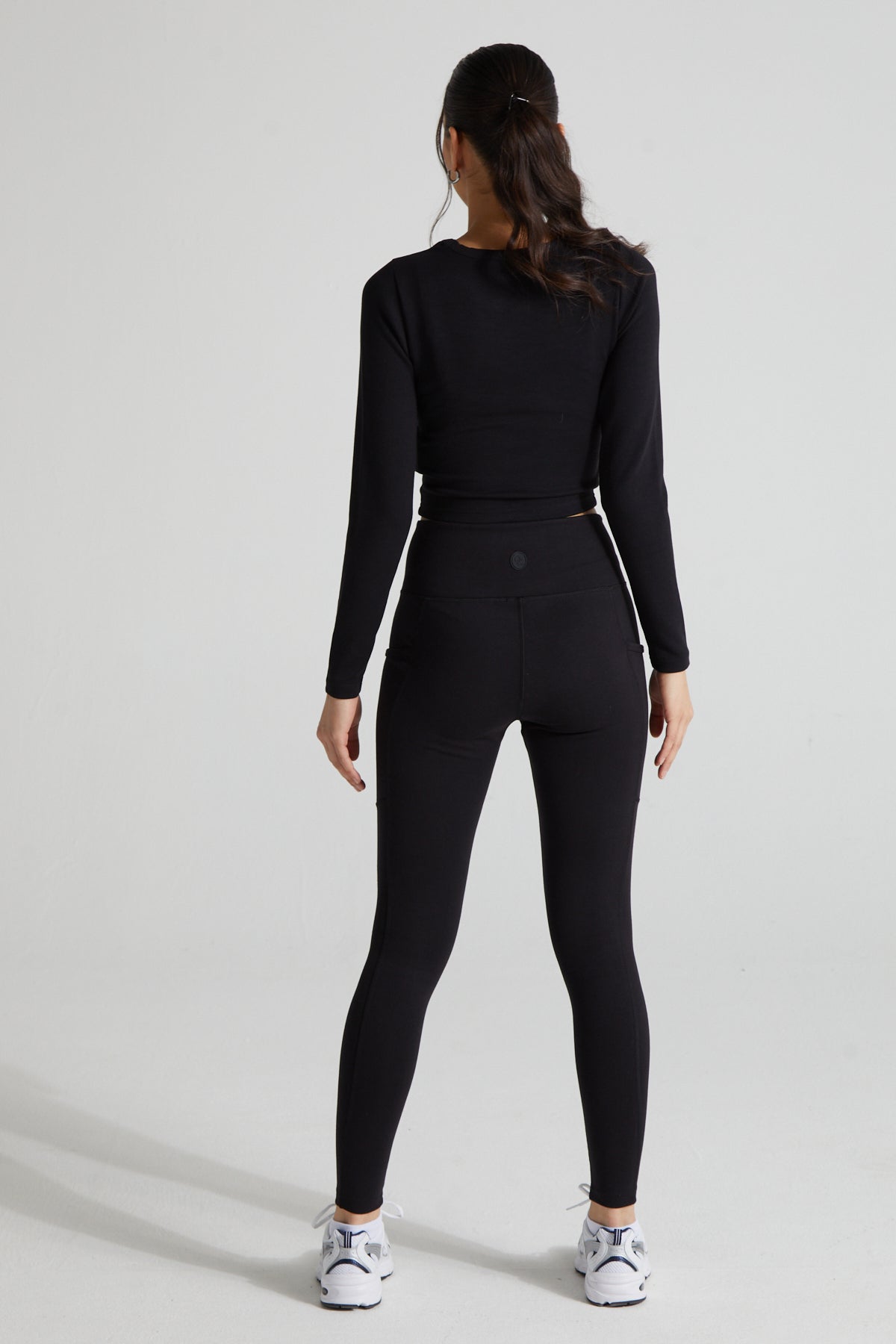 Contour Leggings- Jet Black