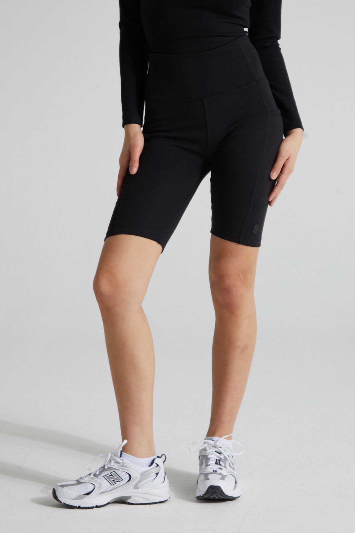 Contour Biker Shorts- Jet Black