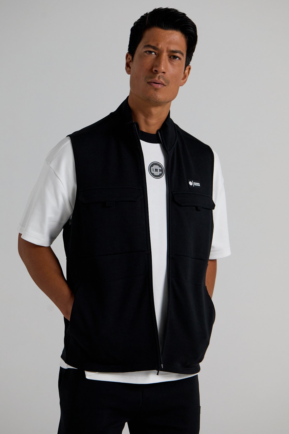 Essential Track Gilet - Jet Black