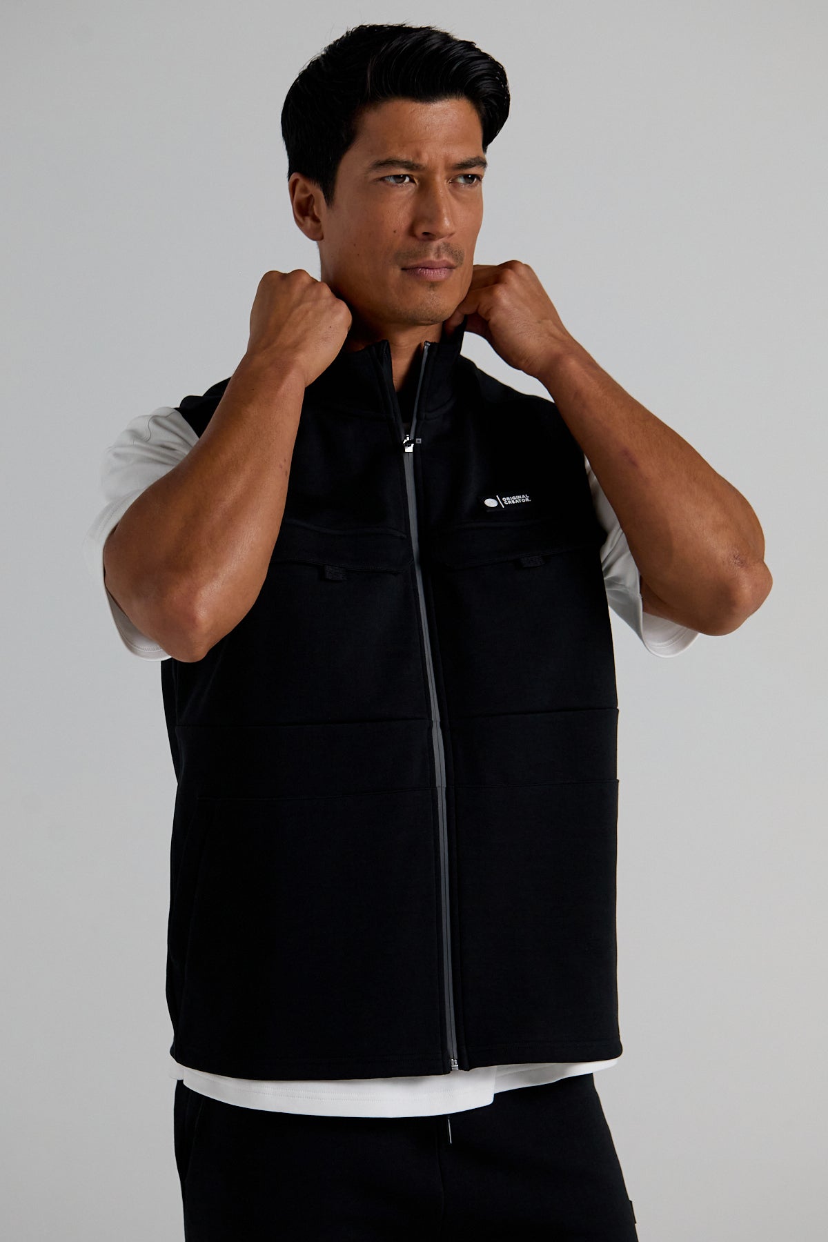 Essential Track Gilet - Jet Black